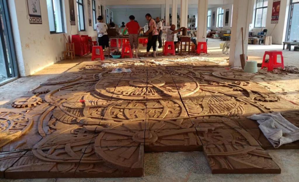 365英国上市官网 “塑陶说文” 陶艺工作室受江汉大学委托完成大型陶瓷壁画项目